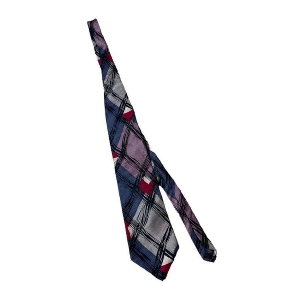 Bugatti 100% Italian Silk Tie Blue Gray Red Office  Church Wedding Formal